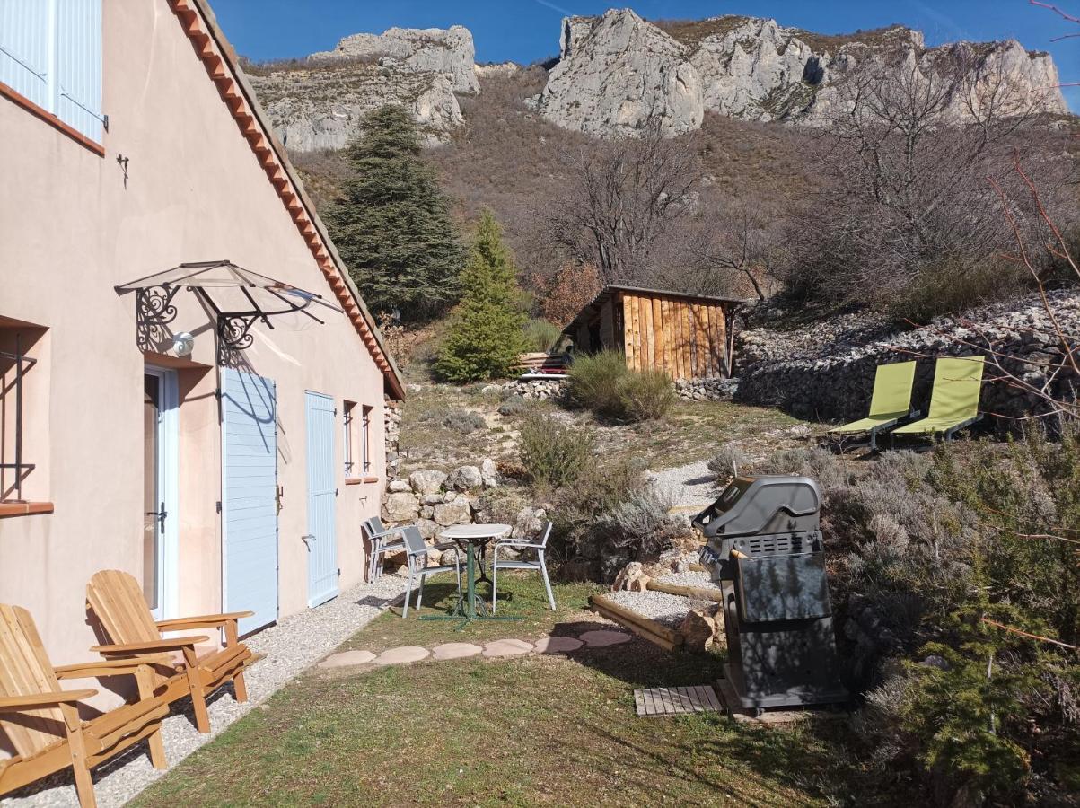 Un Petit Coin De Paradis Orpierre Bagian luar foto